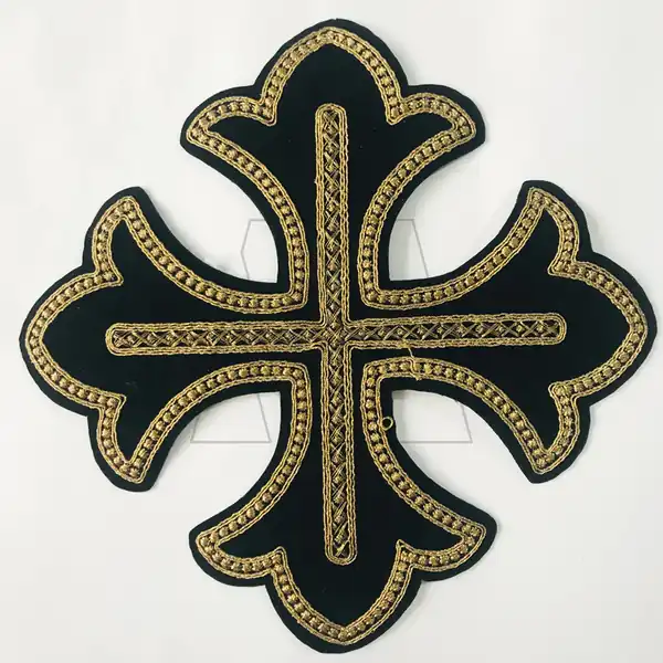 APLIQUE BORDADO TERCIOPELO CRUZ TREBOL GRANDE 230MM X 3UN