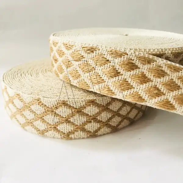 GALON YUTE REVERSIBLE ROMBO CRUZ 35MM X 10MTS
