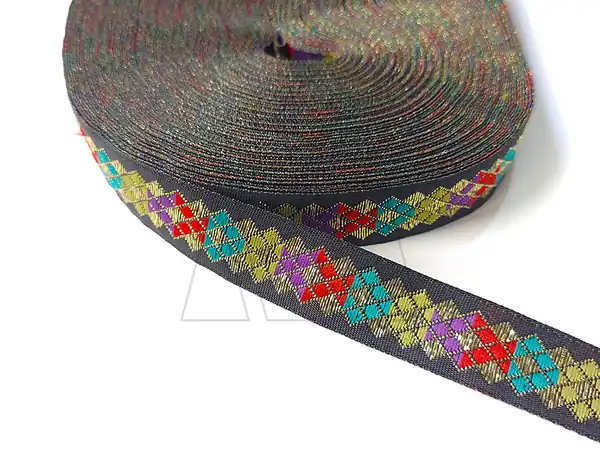 GALON TEJIDO C/LUREX DORADO CUADRICULA COLORES 15MM X 25YDS APROX